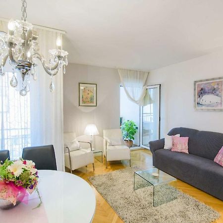 Comfortable And Stylish Apartment Split Buitenkant foto