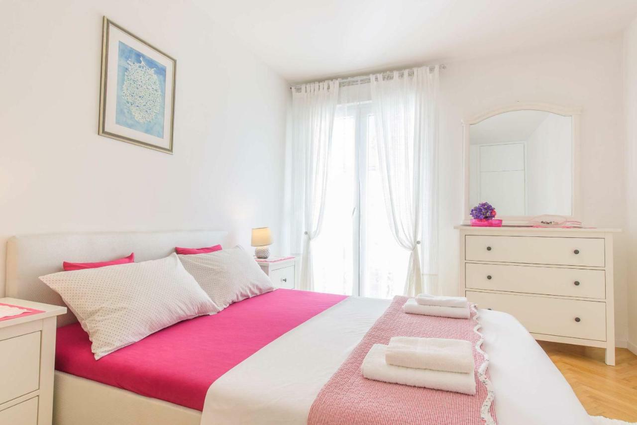Comfortable And Stylish Apartment Split Buitenkant foto